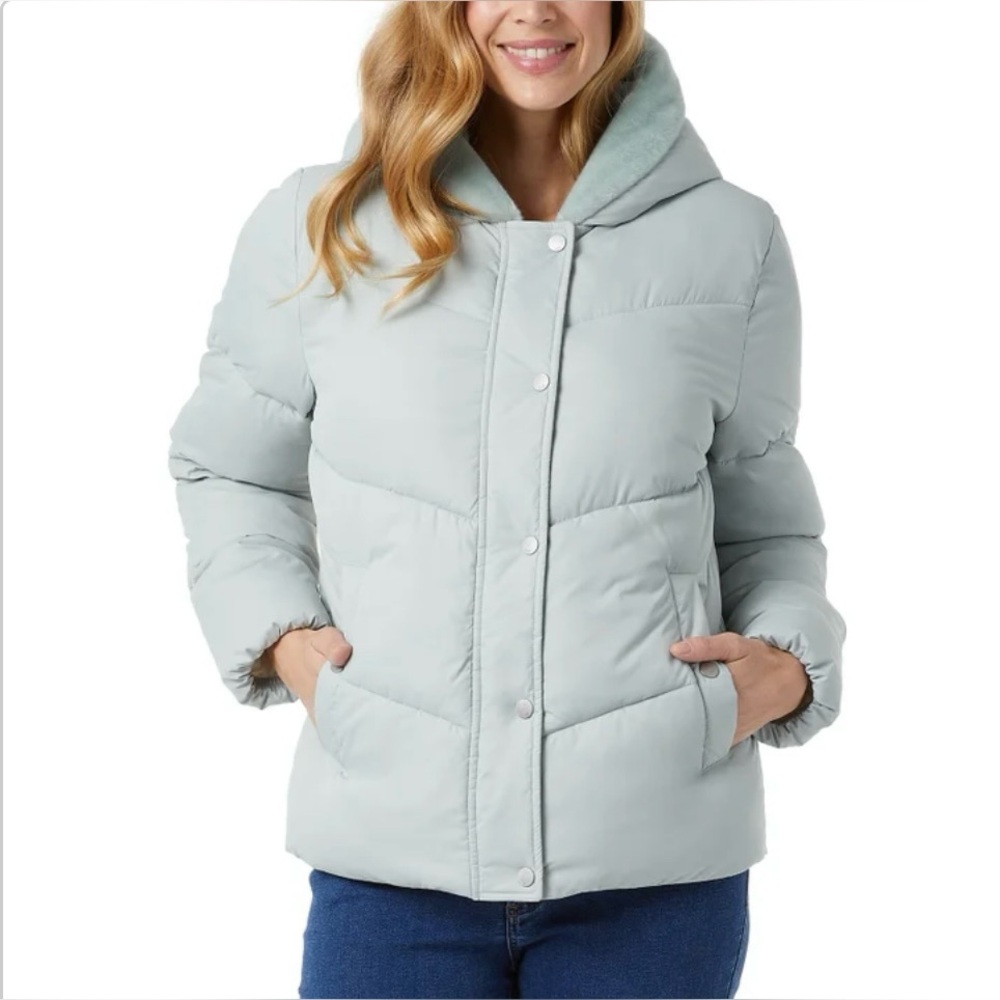 32 Degrees Hooded Soft Quilted Jacket. New with tags. Women’s Size XL